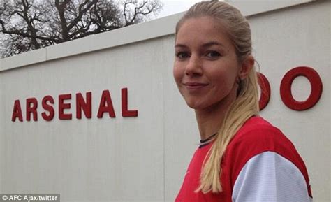 Dutch Of Class For Arsenal As Anouk Hoogendijk Completes Switch To The
