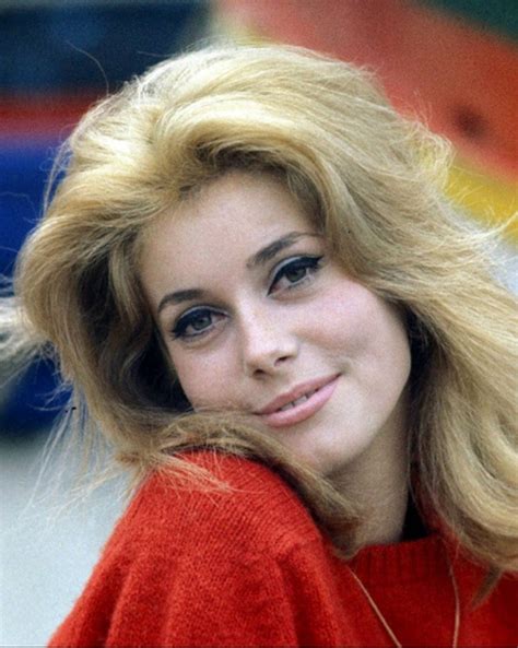 Catherine deneuve actress | 8 femmes catherine fabienne deneuve was born october 22, 1943 in paris, france, to actor parents renée simonot and maurice dorléac. Pin on 60s 70s 80s and beyond females