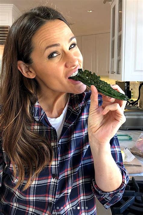 Every Recipe Jennifer Garner Has Shared On Her Pretend Cooking Show Jennifer Garner Kale