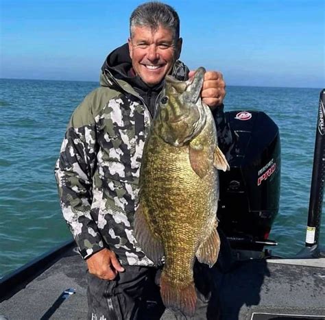 Record Smallmouth Bass Reeled From Lake Erie ‘i Was Trembling