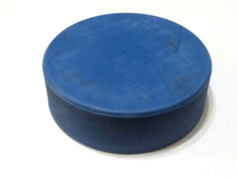 2 Blue Lightweight 4oz Hockey Puck Street And Ice Training Practice Two