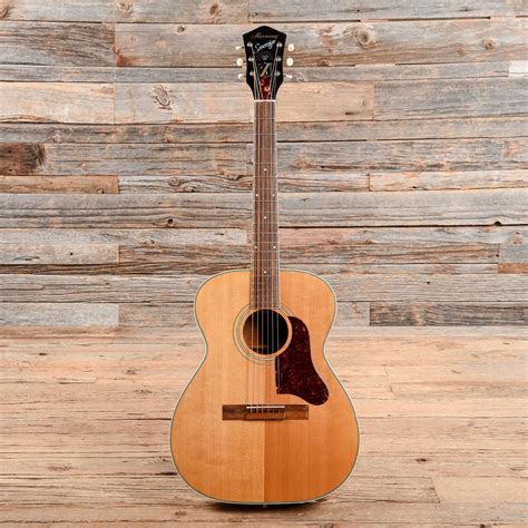 Harmony H1203 Sovereign Natural 1967 Chicago Music Exchange