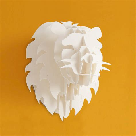 Mini Lion Head In Paperboard Head On Design