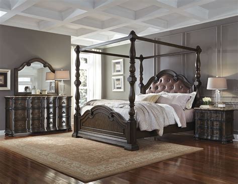 Pulaski furniture is a designer and builder of a broad selection of collector's cabinets, curios, accent pieces, and bedroom and dining room furniture for all your lifestyle needs. Cortina Canopy Bedroom Set, 694150-694151-694152-694152 ...