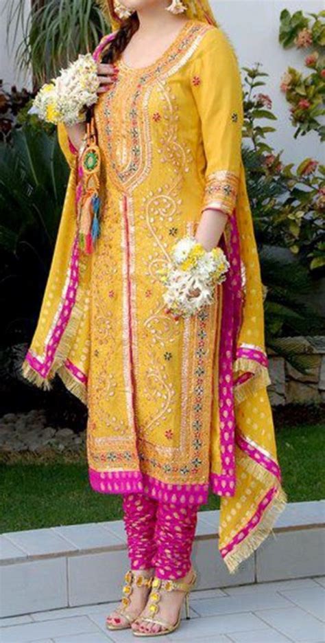 Pakistani Mehndi Dresses 2014 Pakistani Mehndi Designs