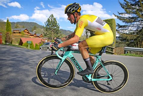 Jun 30, 2021 · primoz roglic: LottoNLJumbo Cycling on Twitter: "🇨🇭#TDR2018 Runner-up ...