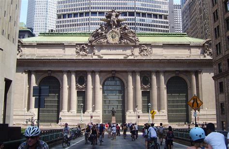 Grand Central Station New York Bridge New York Attractions Nyc With