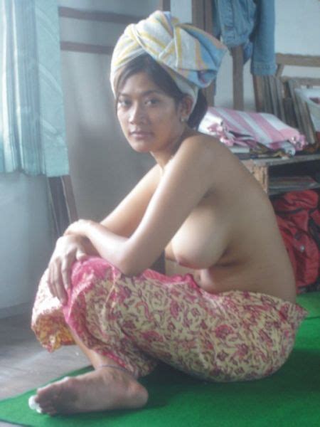 Perempuan Bali Model Lukisan Rini Karya Sukarno Historia My Xxx Hot Girl
