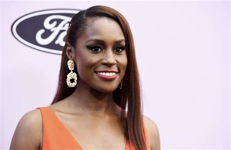Issa Rae Shares Surprise Wedding Photos From Private Ceremony