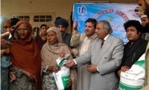 one year on united sikhs distributes rice to pakistan s flood victims of 2010 sikhnet