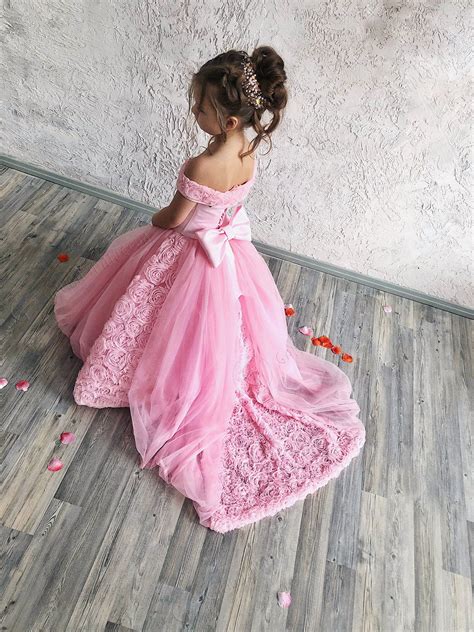 Luxury Pink Flower Girl Dress Long Train Open Shoulders Dress