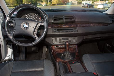 Official data on fuel consumption, co2 emissions, power consumption and electric range were determined in accordance with the mandatory measurement. 2001 Bmw x5 interior dimensions