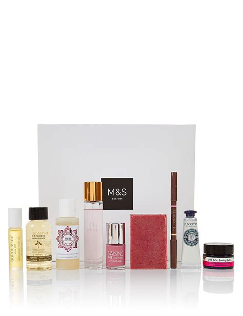 Marks & spencer is launching a national tv ad ahead of mother's day to let people know that its flowers are a cut above what can be found at a petrol station. Marks and Spencer Mother's Day beauty box contents worth £ ...