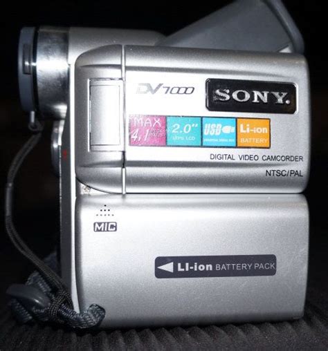 Sony Dv1000 Digital Video Camcorder With Bag