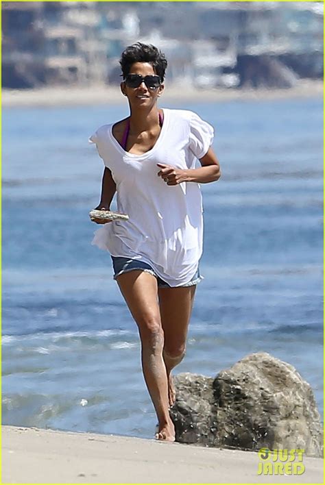 Photo Halle Berry Olivier Martinez Malibu Beach Time With Nahla 02