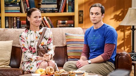 The Big Bang Theory 20 Things About Sheldon That Make No Sense