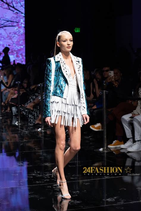 House Of Skye By Skye Yayoi Drynan At Lafw 2021 24fashion Tv News Article 24fashiontv