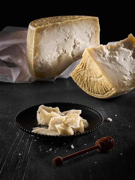 Pecorino Cheese Italian Sheeps Milk Pecorino Murgella