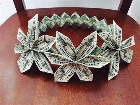 How To Make A Money Crown For Graduation