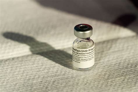 Pfizer And Moderna Are Testing Their Vaccines Against Uk Coronavirus