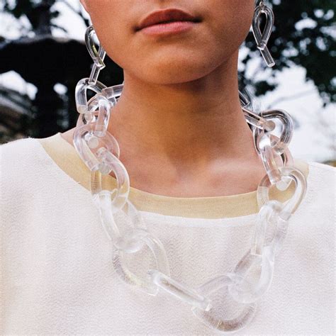 Twist Lucite Necklace In Color Clear In 2020 Modern Accessories