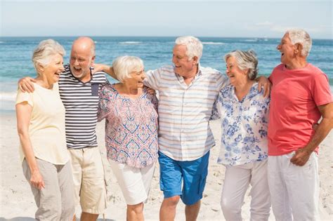 4 Ways Socializing Benefits Older Adults Avantgarde Senior Living