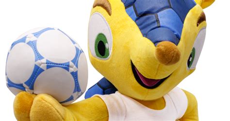 Carioca Esporte Clube: Lançado em São Paulo, boneco mascote da Copa 2014