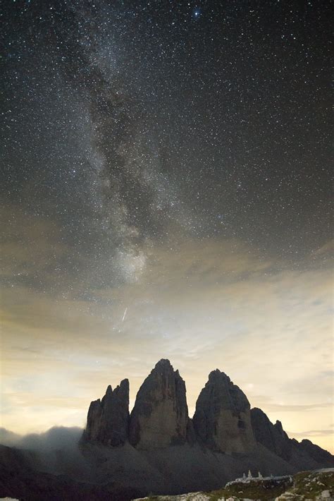 The Drei Zinnen Tre Cime Di Lavaredo Under The Milky Way Flickr