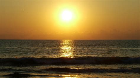 Beautiful Ocean Sunrise And Sunset Photos We Need Fun