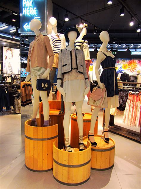 Mannequin Styling Topshop Knightsbridge Clothing Store Displays