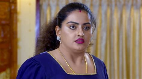 Jelin j p drjp production in association with vrs films. Vanambadi - Watch Episode 527 - Padmini Makes an Attempt ...