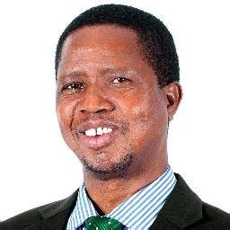 Jun 17, 2021 · edgar lungu collapse: Edgar Chagwa Lungu on Twitter: "I commissioned the Edgar ...