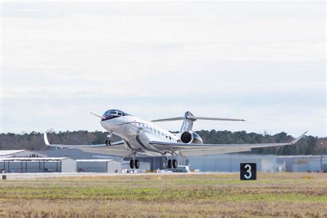 Gulfstreams Flagship G700 Business Jet Makes Its Maiden Flight
