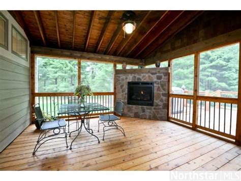 To watch wildlife in the yard and to. Pin by Debbie Ward on Four Season Porch Ideas | Pinterest ...