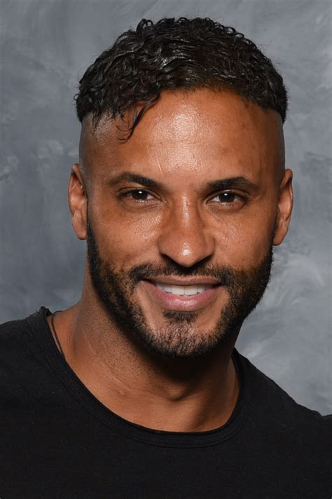 Do you like this video? Ricky Whittle - Wikipedia