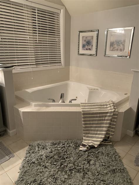 Ideas To Coverup Your Bathtub Surround Bathtub Surround Bathtub Tile