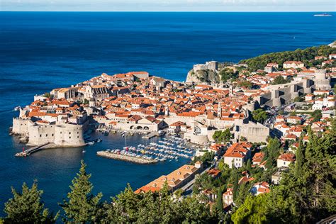 A Walk Along the City Walls in Dubrovnik, Croatia (And Good-To-Know