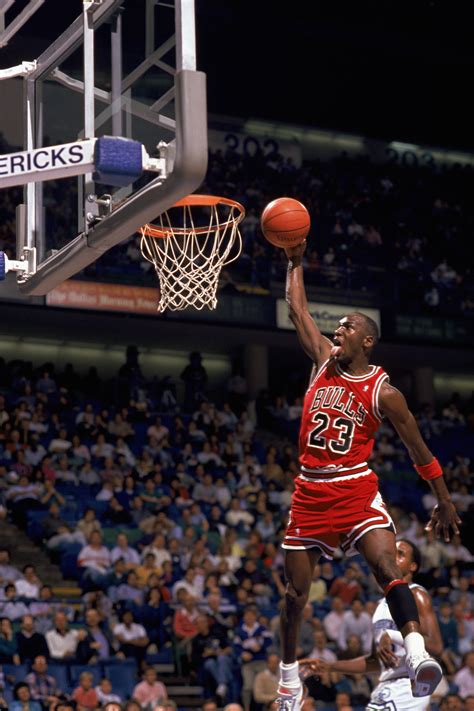 I tried to choose a mixture of his most iconic moments and also some of his very best and well known dunks. Why Michael Jordan Could Win a Seventh Title: Don't Call ...