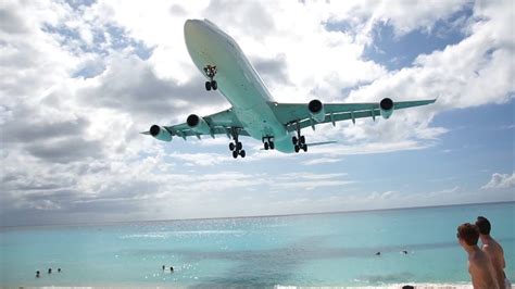 St Maarten Airport Landing And Take Off Very Close Sunset Maho Beach