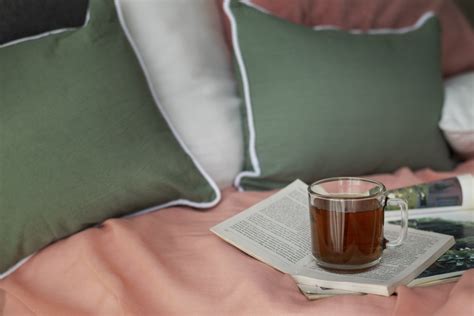 Cele mai bune 6 ceaiuri care te ajută să adormi mai repede DCNews