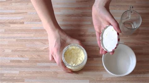 How To Make Fresh Homemade Butter In 5 Minutes Youtube