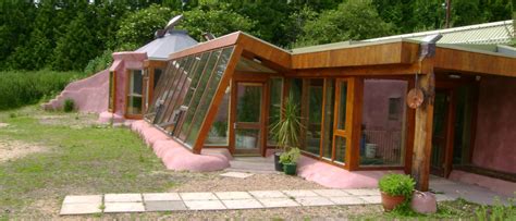 Earthships Sustainable Homes Of The Future Deep English