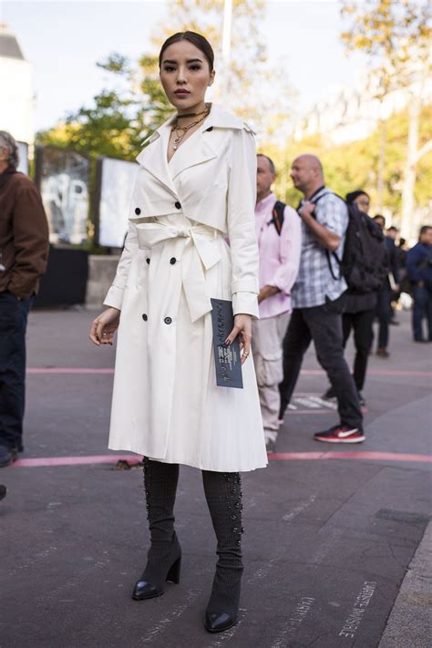 Stylecaster 19 Street Style Approved Ways To Wear Trench Coats This