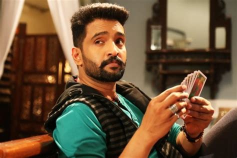 If bolly2tolly.net blocked, use bolly2tolly.me download option available now. Santhanam's 'Dhilluku Dhuddu' trailer released VIDEO