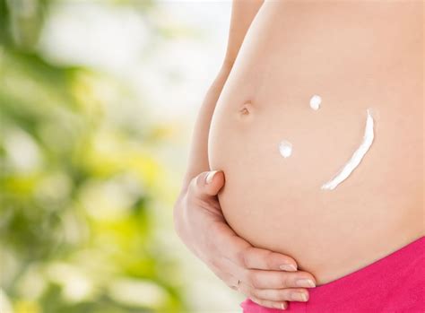 6 natural ways to prevent and remove pregnancy stretch marks naturemedies