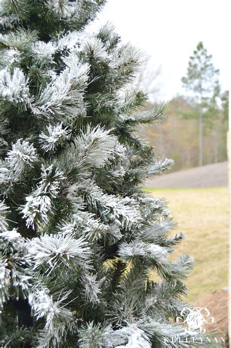Easy Diy To Add Fake Snow To A Christmas Tree Using Snow Flock Powder