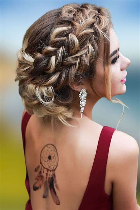 Prom Hairstyles For 2021 2022 In 2021 Prom Hairstyles For Long Hair