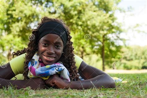 Gentille Fille Noire Adolescente Image Stock Image Du Fille Humain