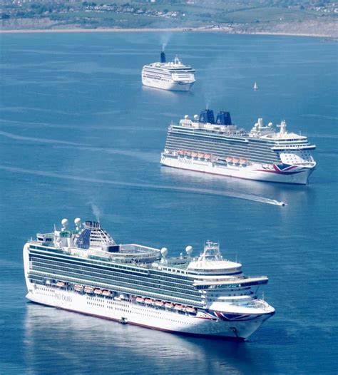 Pictures Stunning Aerial Shots Of Cruise Ships Anchored In Bay