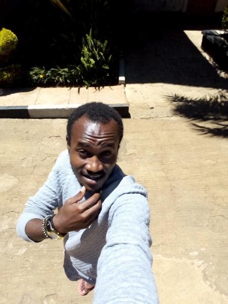 Ismailano Kenya 27 Years Old Single Man From Eldoret Not Religious